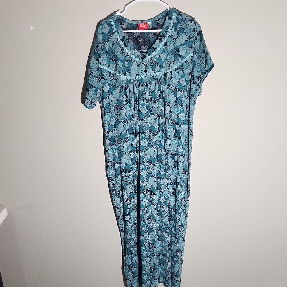 Vintage Nightgown Cottage Core Floral